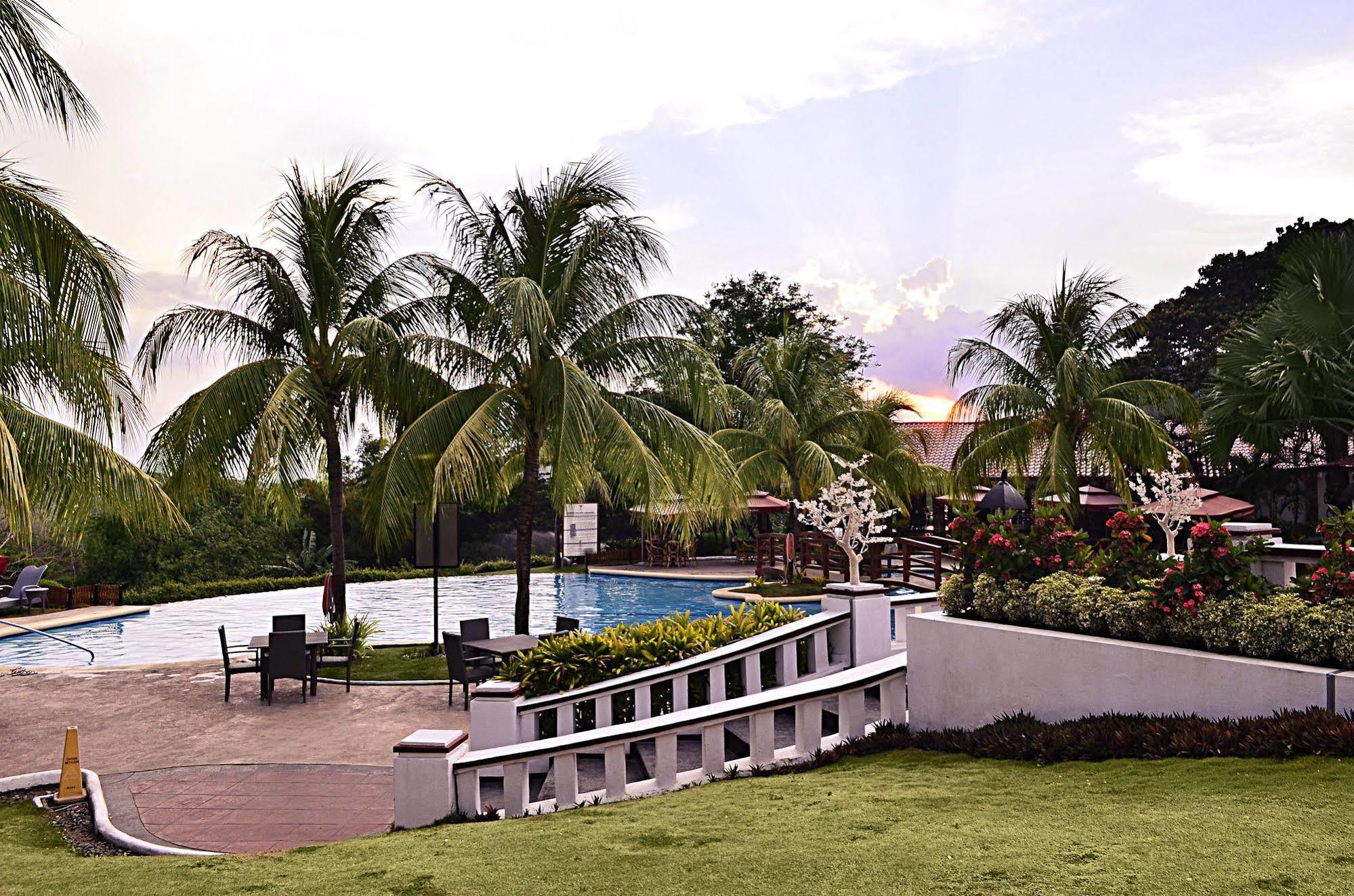 Thunderbird Resorts - Rizal Binangonan Экстерьер фото