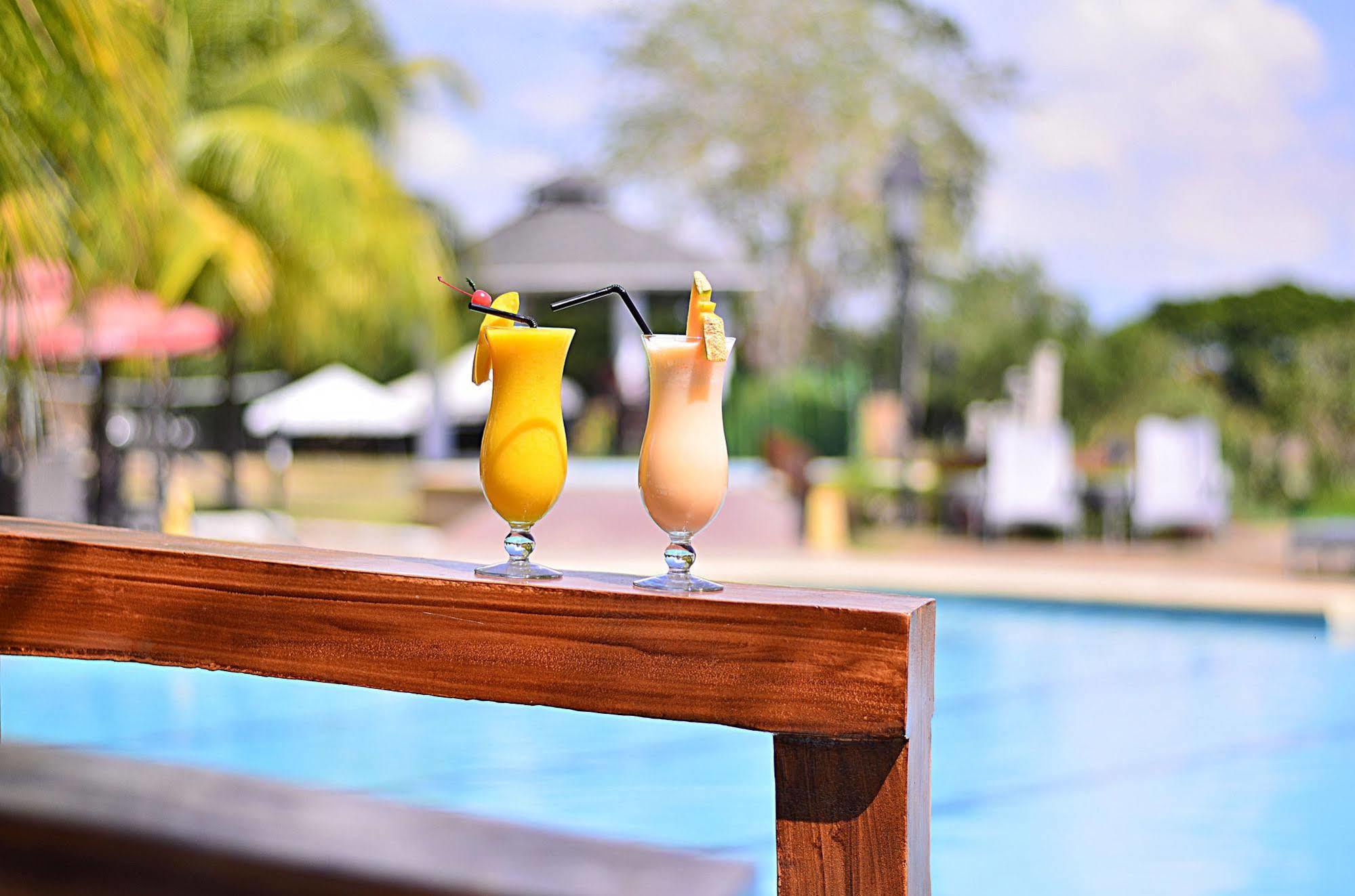 Thunderbird Resorts - Rizal Binangonan Экстерьер фото