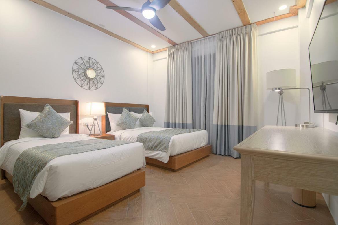 Thunderbird Resorts - Rizal Binangonan Экстерьер фото