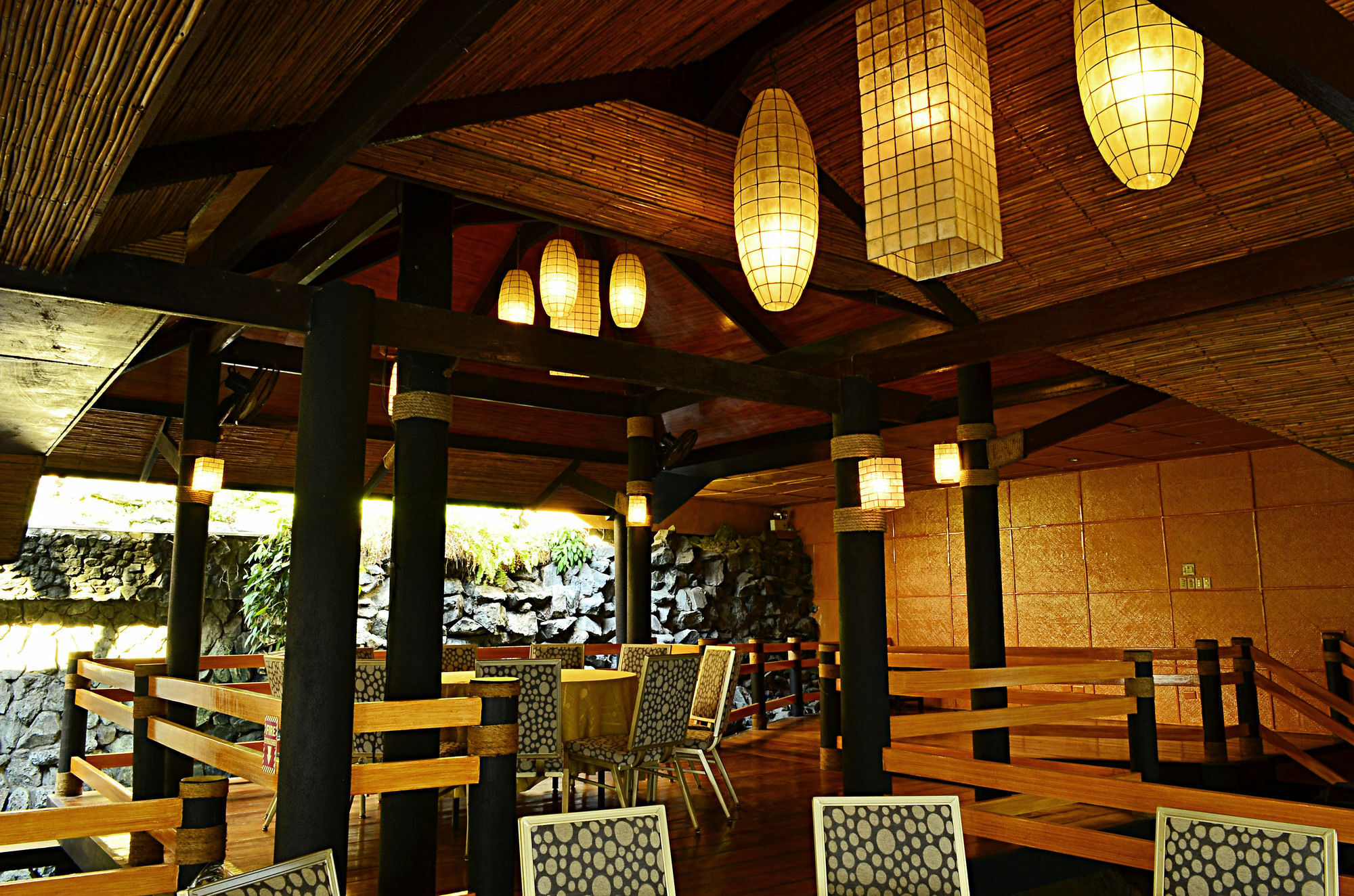Thunderbird Resorts - Rizal Binangonan Экстерьер фото